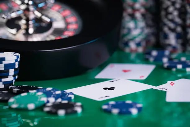 681 slot အွန်လိုင်း ကတ်ဂိမ်းများ Baccarat Poker Blackjack MMK ဖြင့် ကစားနည်း